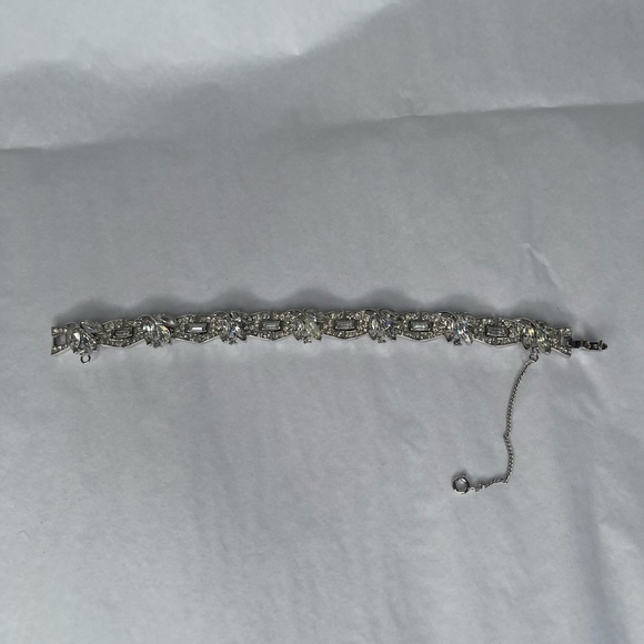 Crown Trifari Pavé & Baguette Rhinestone Rhodium Bracelet - Picture 4 of 6